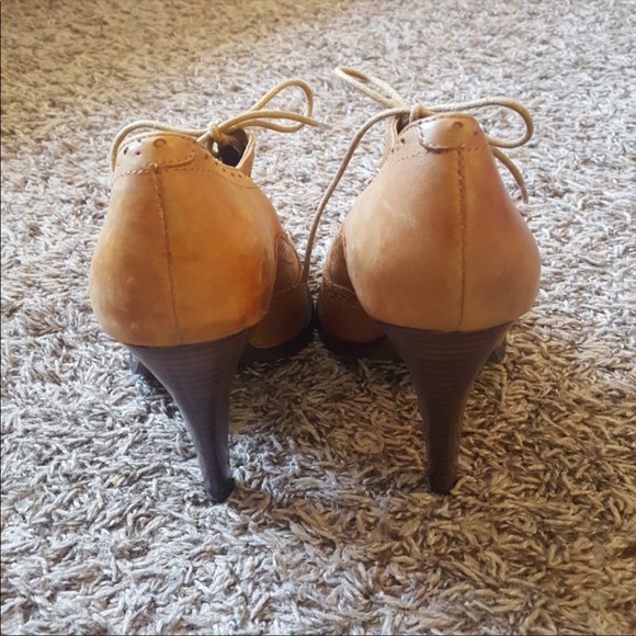 Aldo Tan Leather Tie Up Front Booties - size 9 - Picture 3 of 7